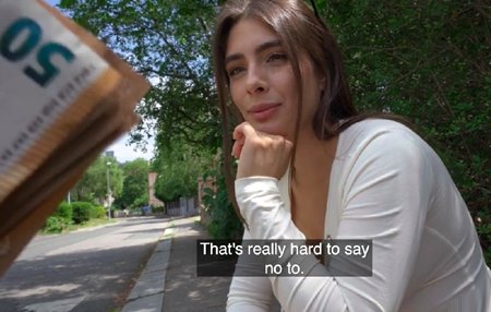 Тяжело ответить нет когда дают столько денег просто за сиськи, а еще и классно трахнут в киску.